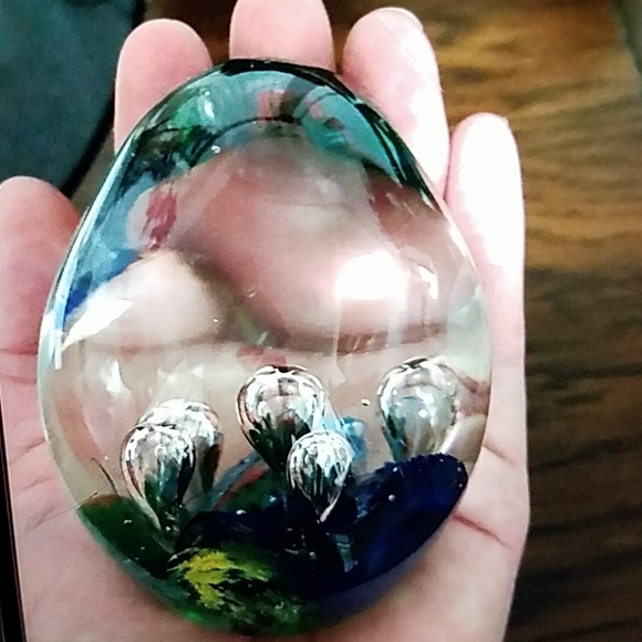 Paperweight - Picture 2 of 4